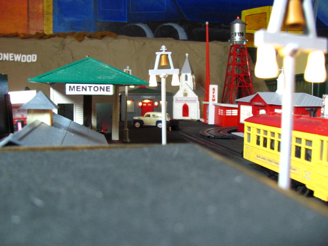 Riverside “Raincross” LED Streetlight Kit – 1:48 O Gauge By Cinder Shops