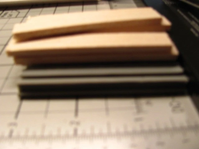 O Scale 1:48 Solder Pile Retaining Wall with Real Wood -