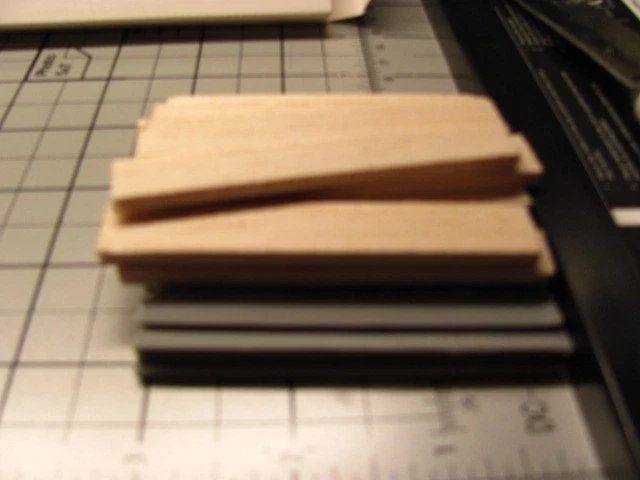 O Scale 1:48 Solder Pile Retaining Wall with Real Wood -