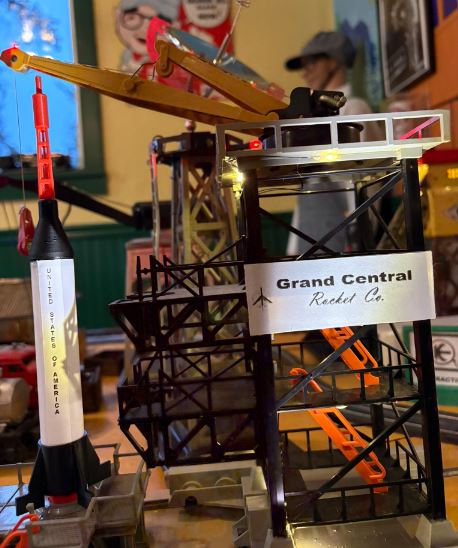 O Gauge NASA Mercury Atlas Rocket for Lionel 175 Gantry Cinder Shops
