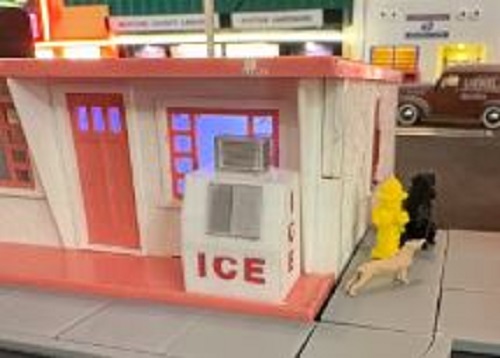 O-Gauge Vintage Ice Machine by Cinder Shops
