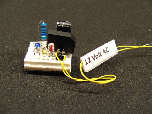 Tablebus Kit TV SFX Make your Plasticville model house look like the TV is on