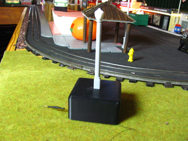 Redlands CA Historic Single-Head LED Streetlight Kit 1:48 Scale Cinder Shops